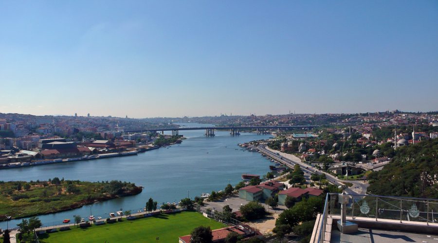 Cuerno_de_Oro_desde_el_mirador_Pierre_Loti_Café_(Eyüp_Sultan)